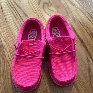 Hey Dude Kids Moccasins in Vibrant Pink